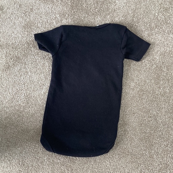 🐻 3/$30 Baby bear onesie - Picture 3 of 4